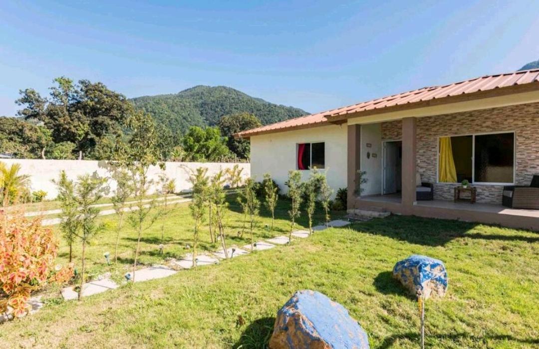 Sunflower Village Villa Girasoles جاراباكو المظهر الخارجي الصورة